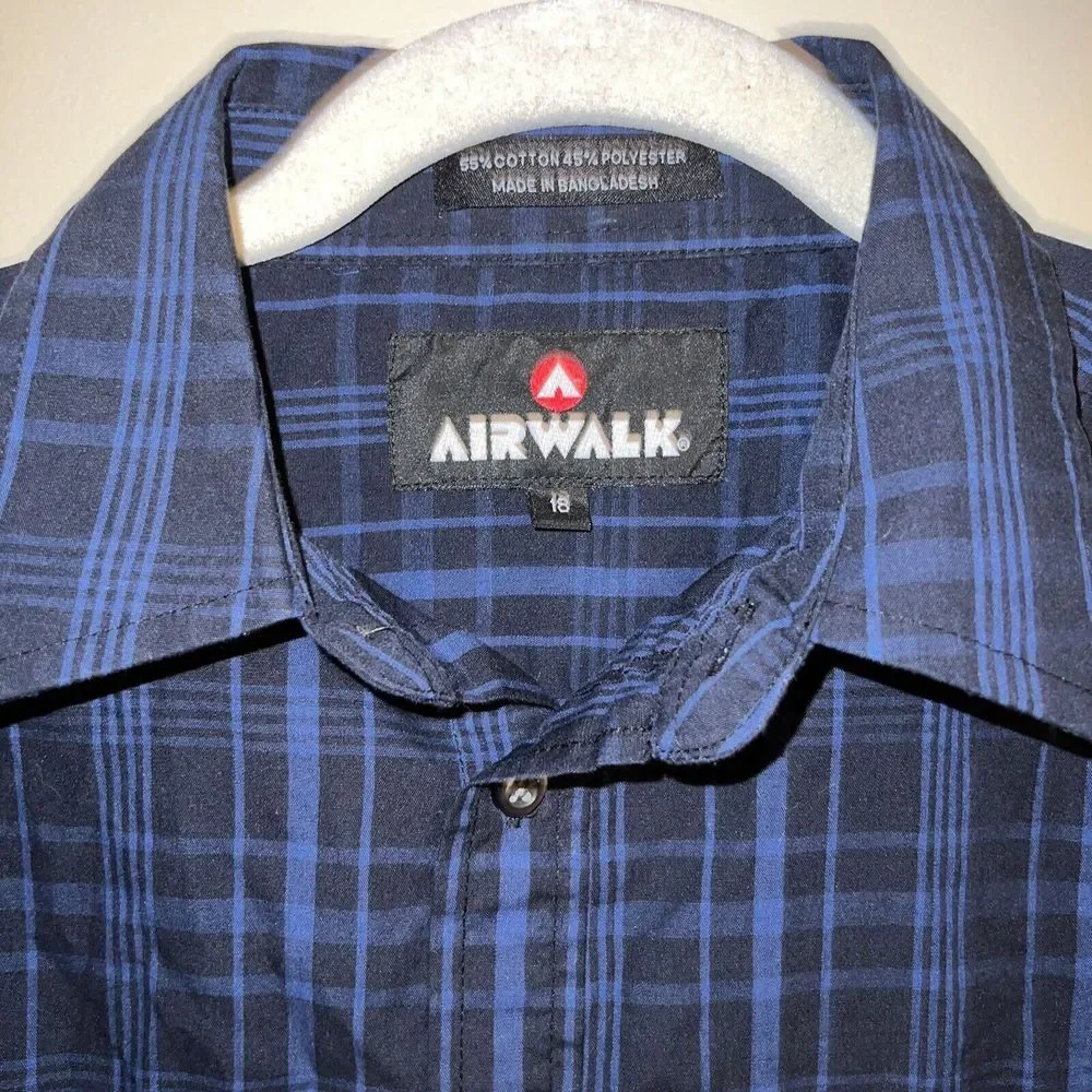 Airwalk Boys Size 18‎ Black Blue Plaid Long Sleeve Button Down Shirt